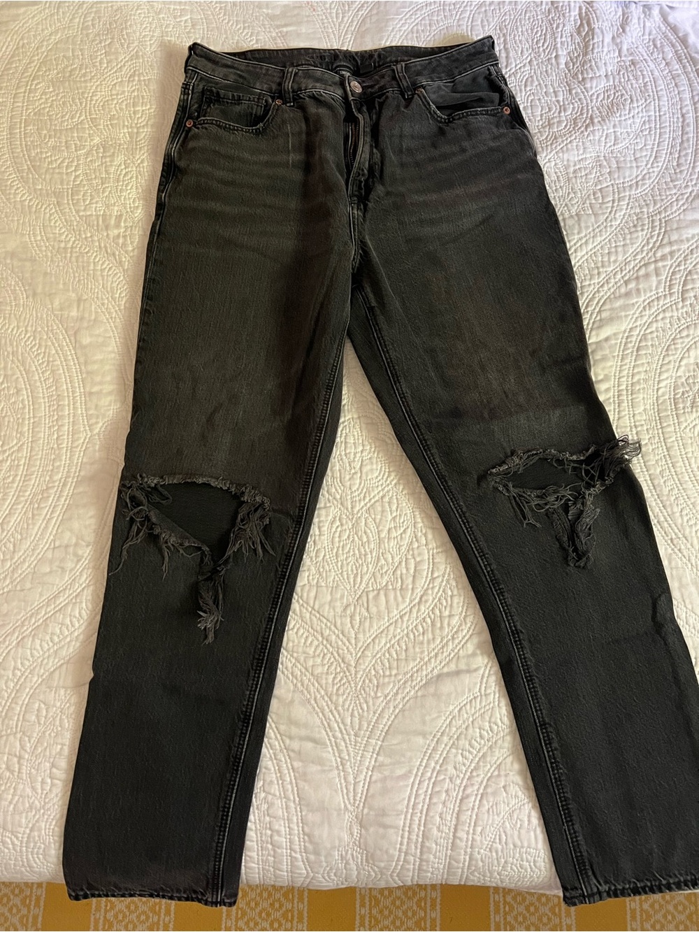 American Eagle Outfitters Black Straight Leg Jeans with Knee Rips